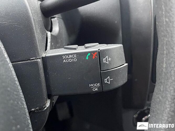 Dacia Duster 34 interauto-car