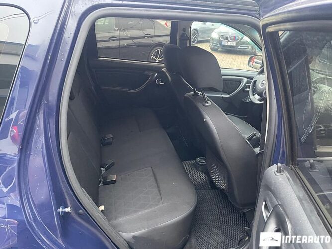 Dacia Duster 42 interauto-car