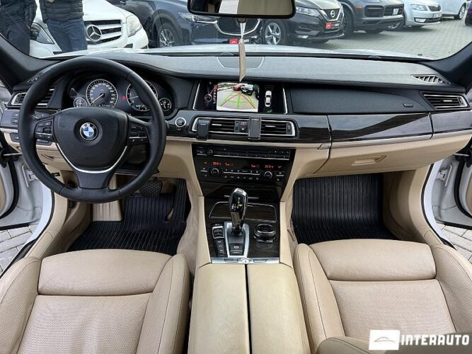 BMW 730 40 interauto-car