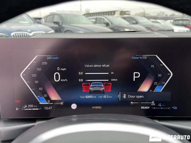 BMW 330E 43 interauto-car