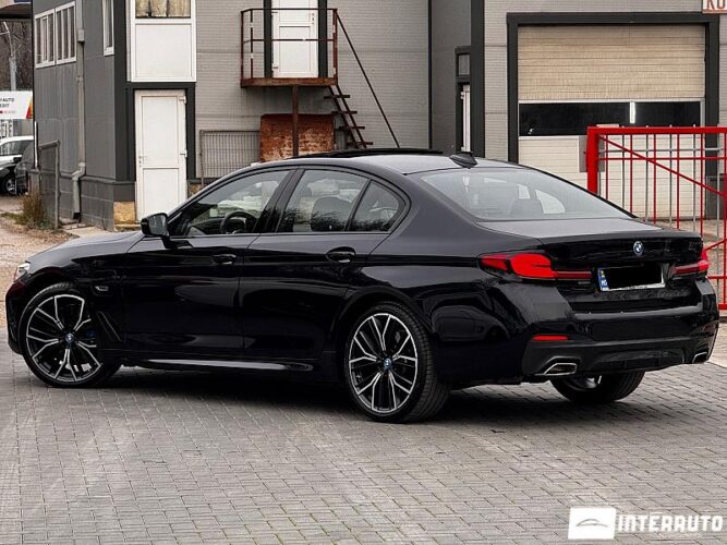 BMW 545e 38 interauto-car