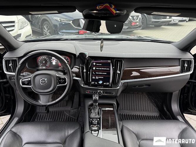 Volvo S 90 45 interauto-car