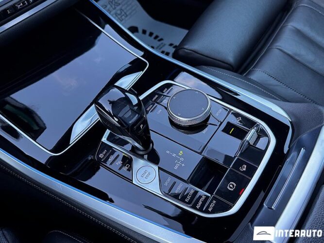 BMW X5 4.5e 42 interauto-car