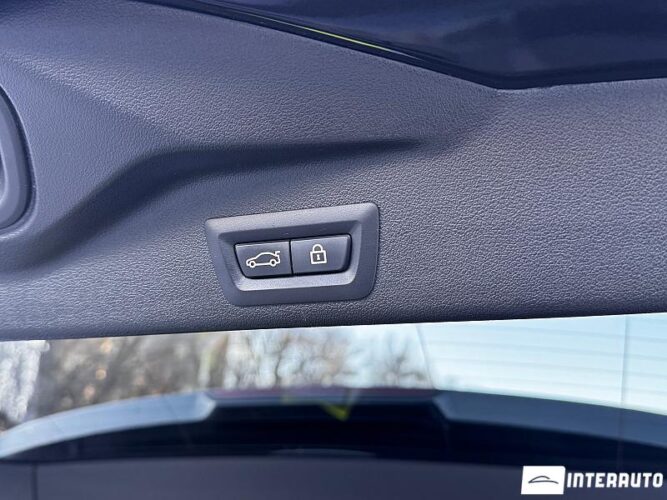 BMW X5 4.5e 48 interauto-car