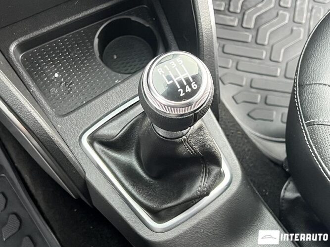 Dacia Duster 43 interauto-car