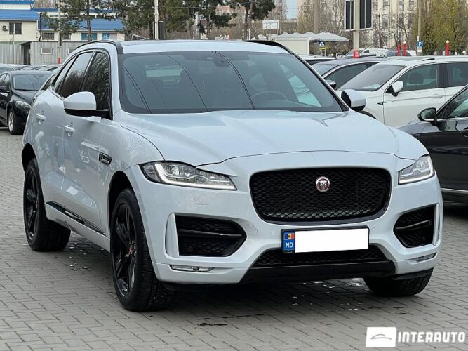 Jaguar F-Pace 37 interauto-car