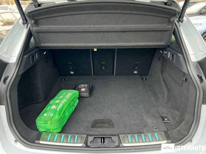 Jaguar F-Pace 56 interauto-car