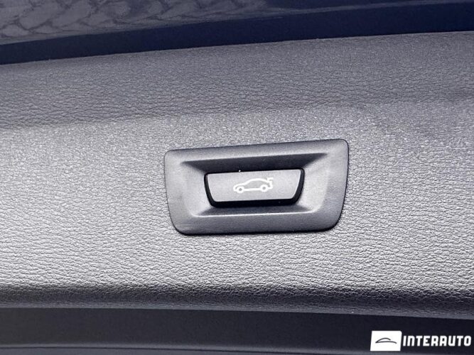 BMW X1 1.8D 47 interauto-car