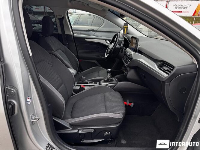 Ford Focus 36 interauto-car