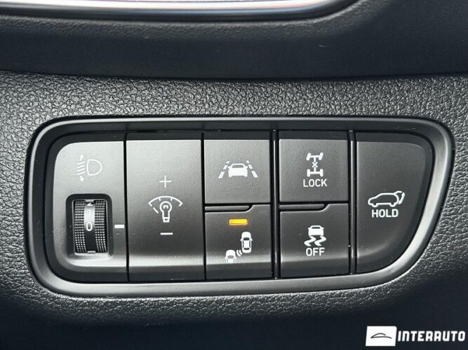 Hyundai Santa Fe 43 interauto-car