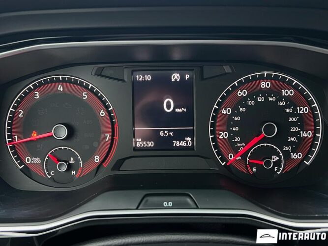 Volkswagen Jetta 46 interauto-car