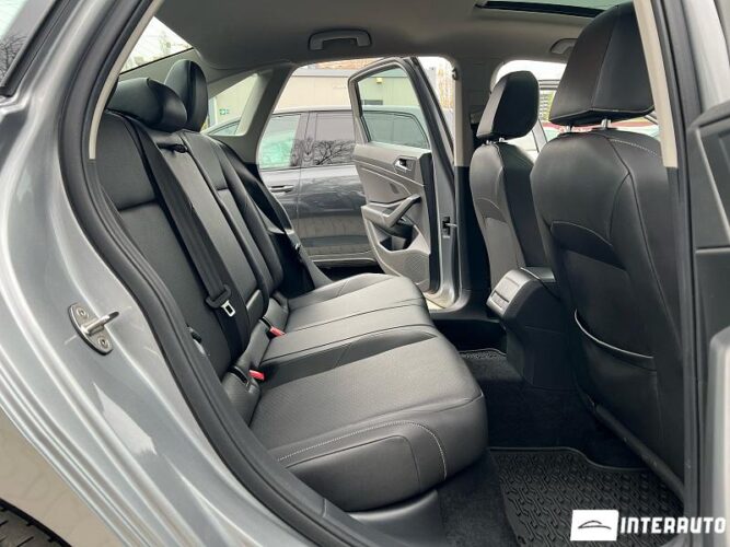 Volkswagen Jetta 53 interauto-car