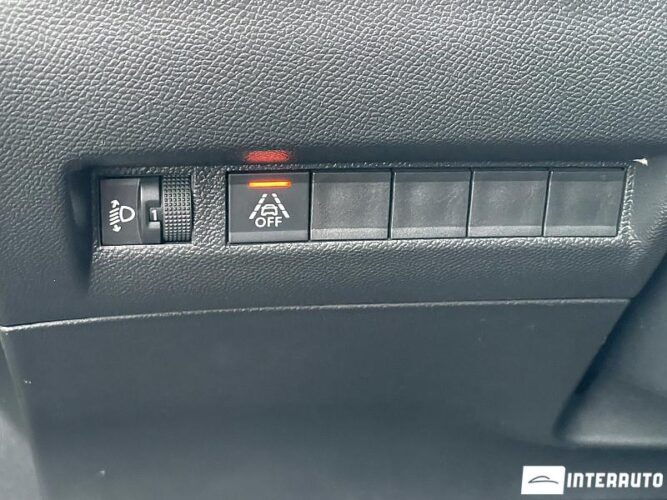 Peugeot 2008 37 interauto-car