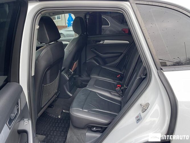 Audi Q5 48 interauto-car