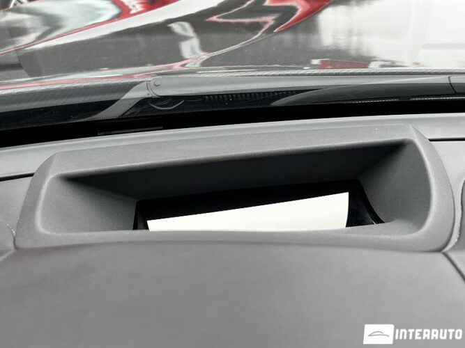 BMW X5 5.0i 52 interauto-car