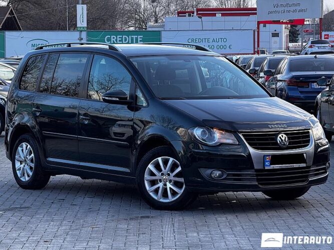 Volkswagen Touran 33 interauto-car