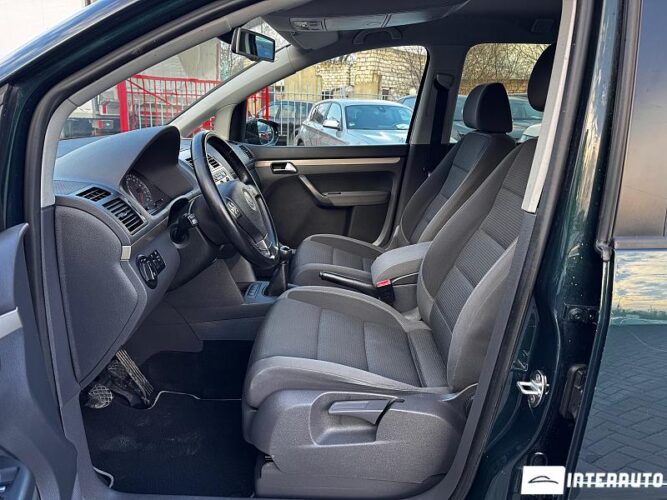 Volkswagen Touran 36 interauto-car