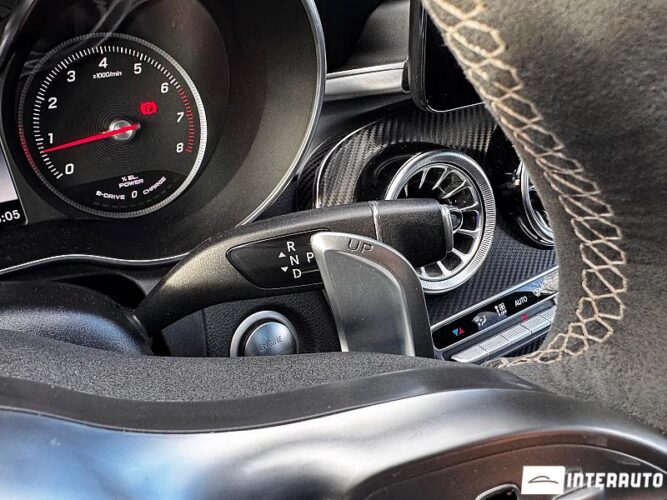 Mercedes C 350e 41 interauto-car