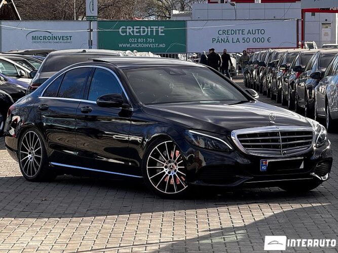 Mercedes C 350e 32 interauto-car