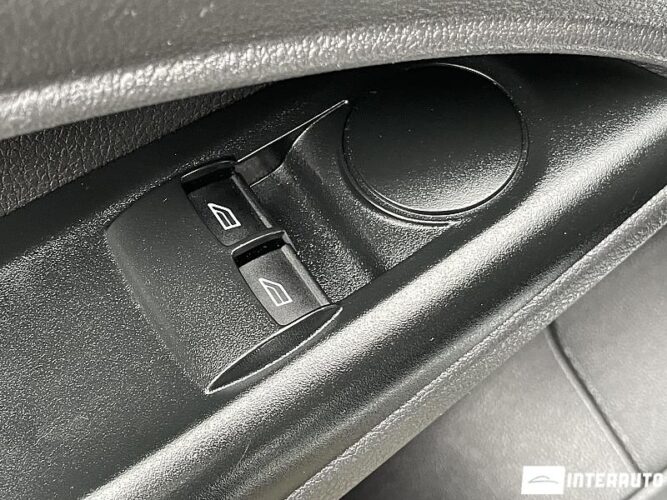 Ford Transit Connect 33 interauto-car