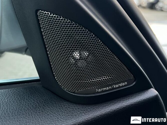 BMW 330E 38 interauto-car