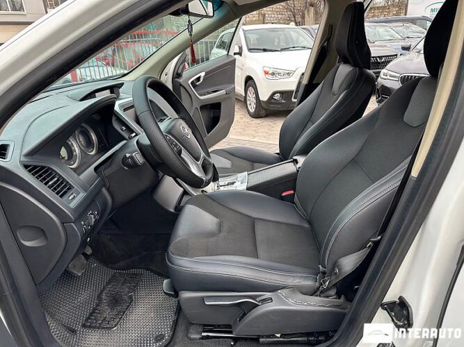 Volvo XC 60 37 interauto-car