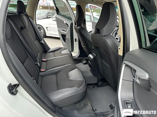 Volvo XC 60 46 interauto-car