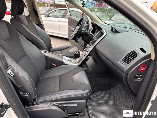 Volvo XC 60 36 interauto-car