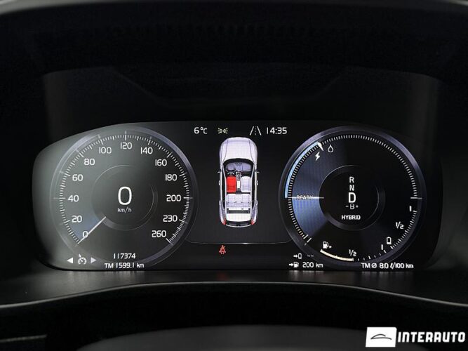 Volvo XC 40 42 interauto-car