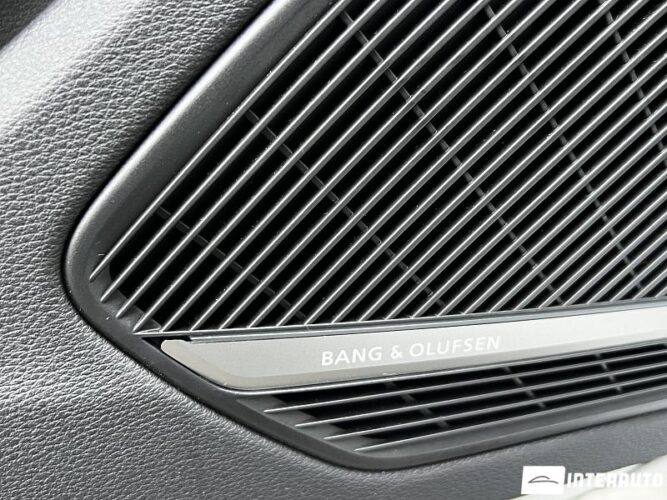 Audi A4 51 interauto-car