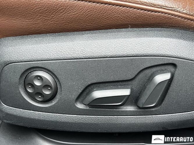 Audi A4 52 interauto-car