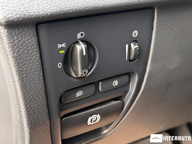 Volvo XC 90 38 interauto-car