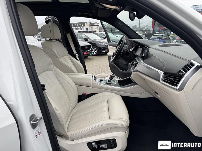 BMW X5 4.5e 48 interauto-car