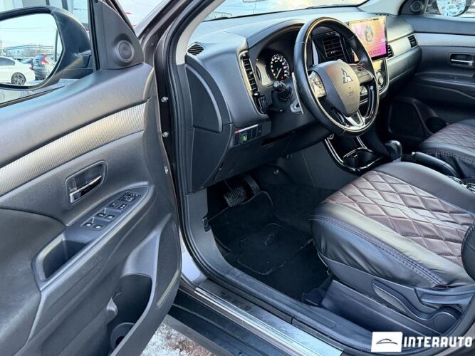 mitsubishi Outlander 2015