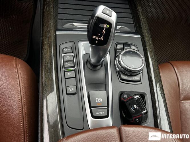 BMW X5 3.5i 47 interauto-car