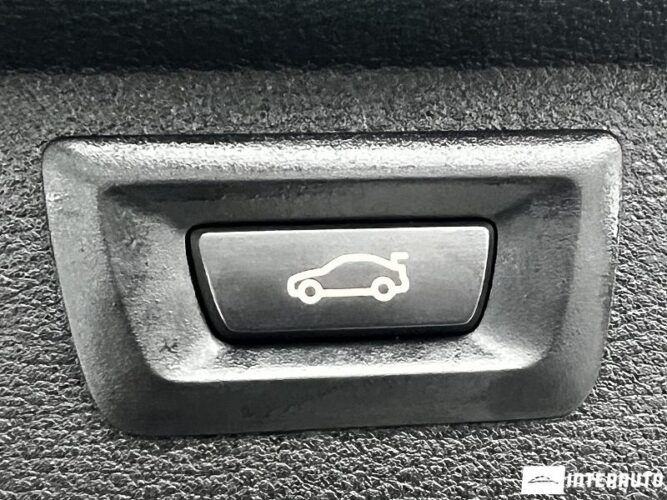 BMW X5 3.5i 50 interauto-car