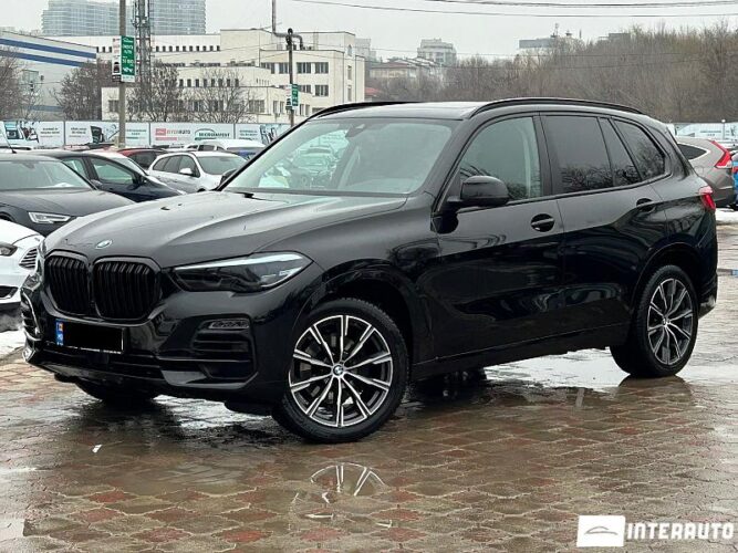 BMW X5 2.5D 2021 doar la InterAuto