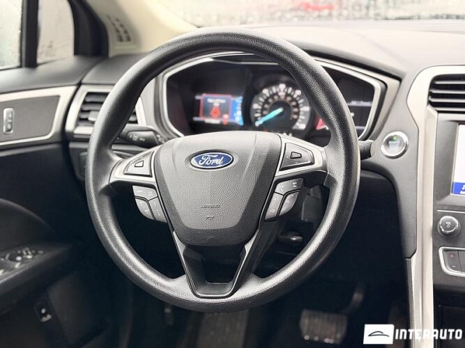 Ford Fusion 36 interauto-car