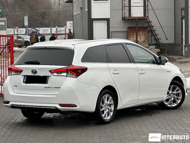 Toyota Auris 33 interauto-car