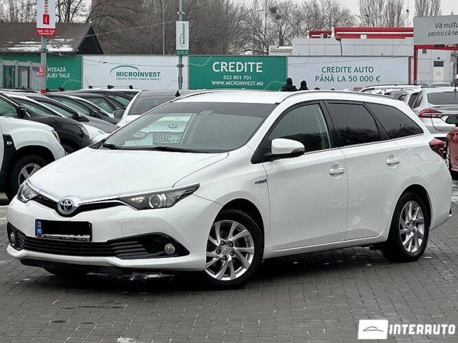 Toyota Auris 31 interauto-car
