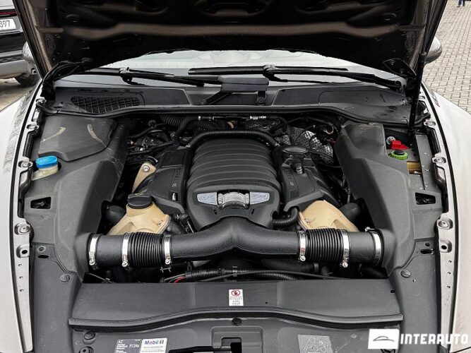 porsche Cayenne GTS 2014