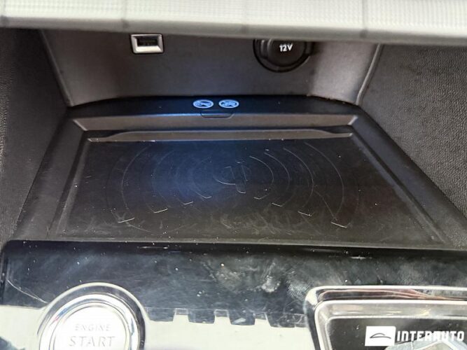 Peugeot 3008 48 interauto-car