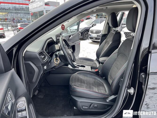 Ford Escape 40 interauto-car