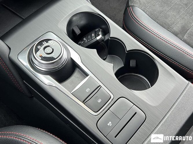 Ford Escape 46 interauto-car