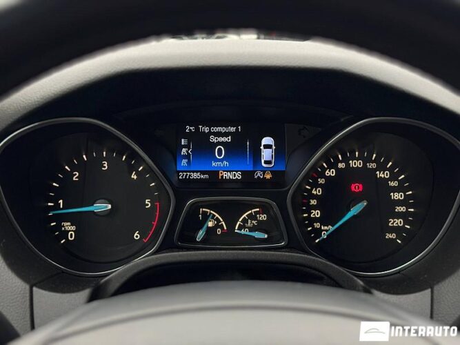 Ford Focus 36 interauto-car