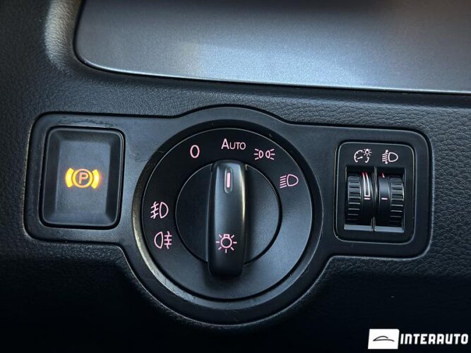 Volkswagen Passat 41 interauto-car