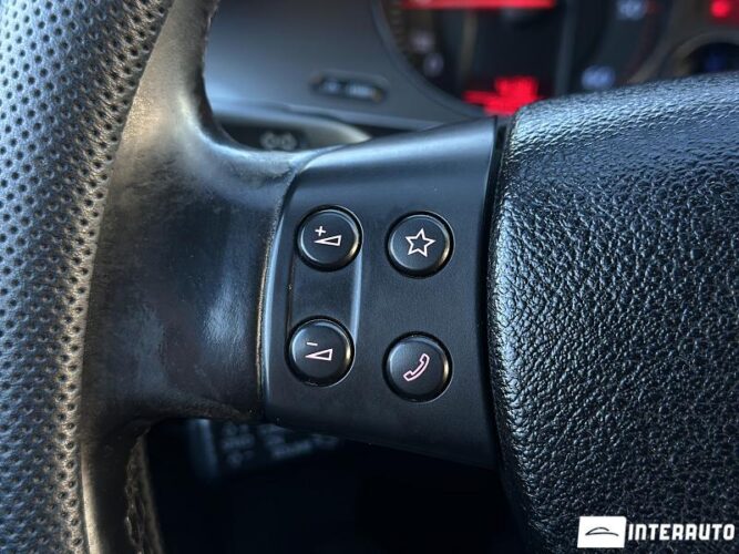 Volkswagen Passat 44 interauto-car