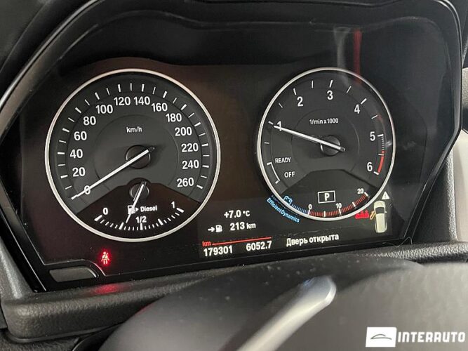 BMW 216d 38 interauto-car