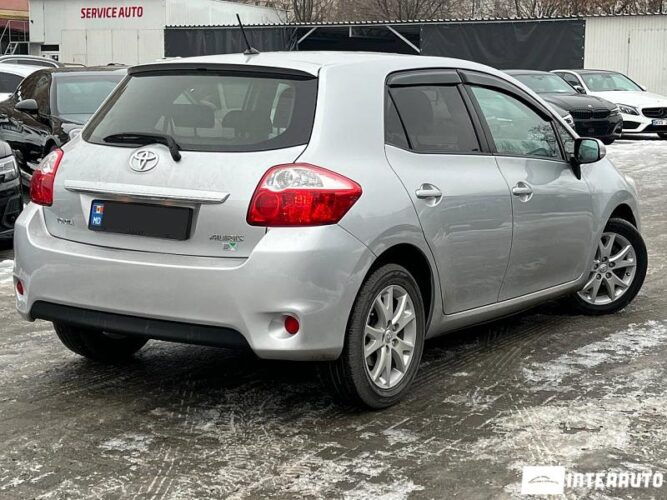 Toyota Auris 29 interauto-car