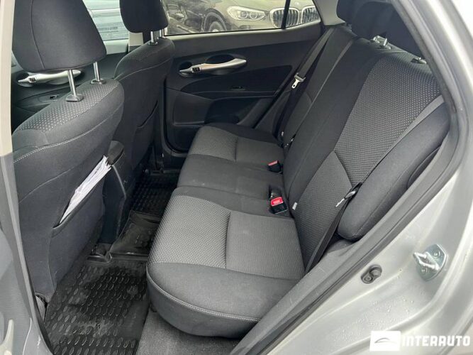 Toyota Auris 39 interauto-car